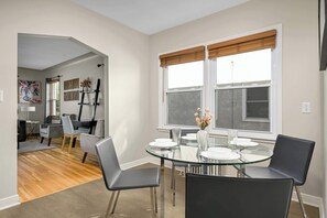 Dining - Modern Pet-Friendly Kenny 1 bedroom # 1 • Private • Renovated • Garage • Wi-Fi (Minneapolis)