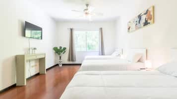 4 bedrooms, desk, iron/ironing board, WiFi