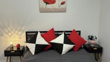 1 bedroom, iron/ironing board, Internet, bed sheets