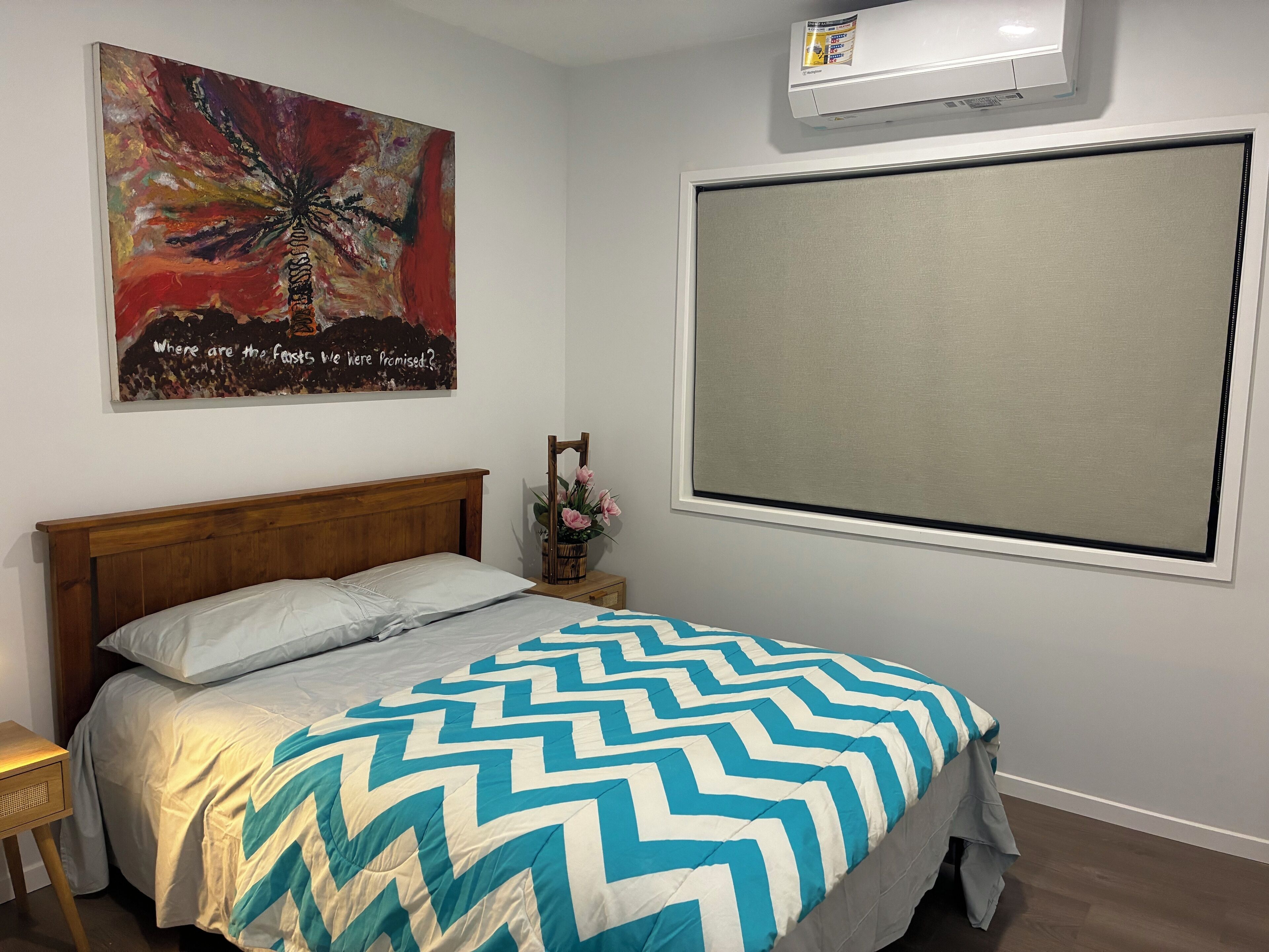 1 غرفة نوم ومكواة/لوح كي وخدمة الإنترنت وملاءات أسرّة