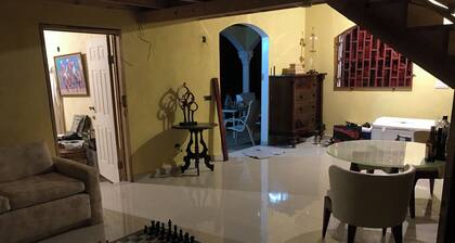 Delightful French Colonial chalet in Cap-Haitien, Route de Labadee awaits you.