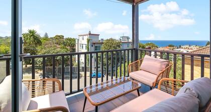 Bright 2-Bed Apartment in Coogee