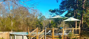 Charming House on River near Lake Sam Rayburn-Pool, Boat Parking, Covered Porch