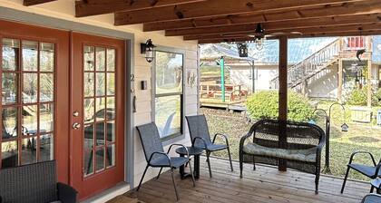 Charming House on River near Lake Sam Rayburn-Pool, Boat Parking, Covered Porch