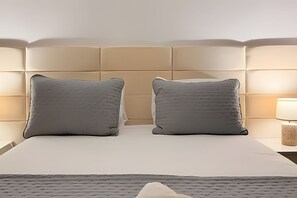 Comfort appartement | Verduisterende gordijnen, geluiddichte muren