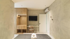 Unclassified image, 2 of 13, button - Fully Equipped Stays Just Steps From the sea in Pereque Mtrs (Porto Belo)
