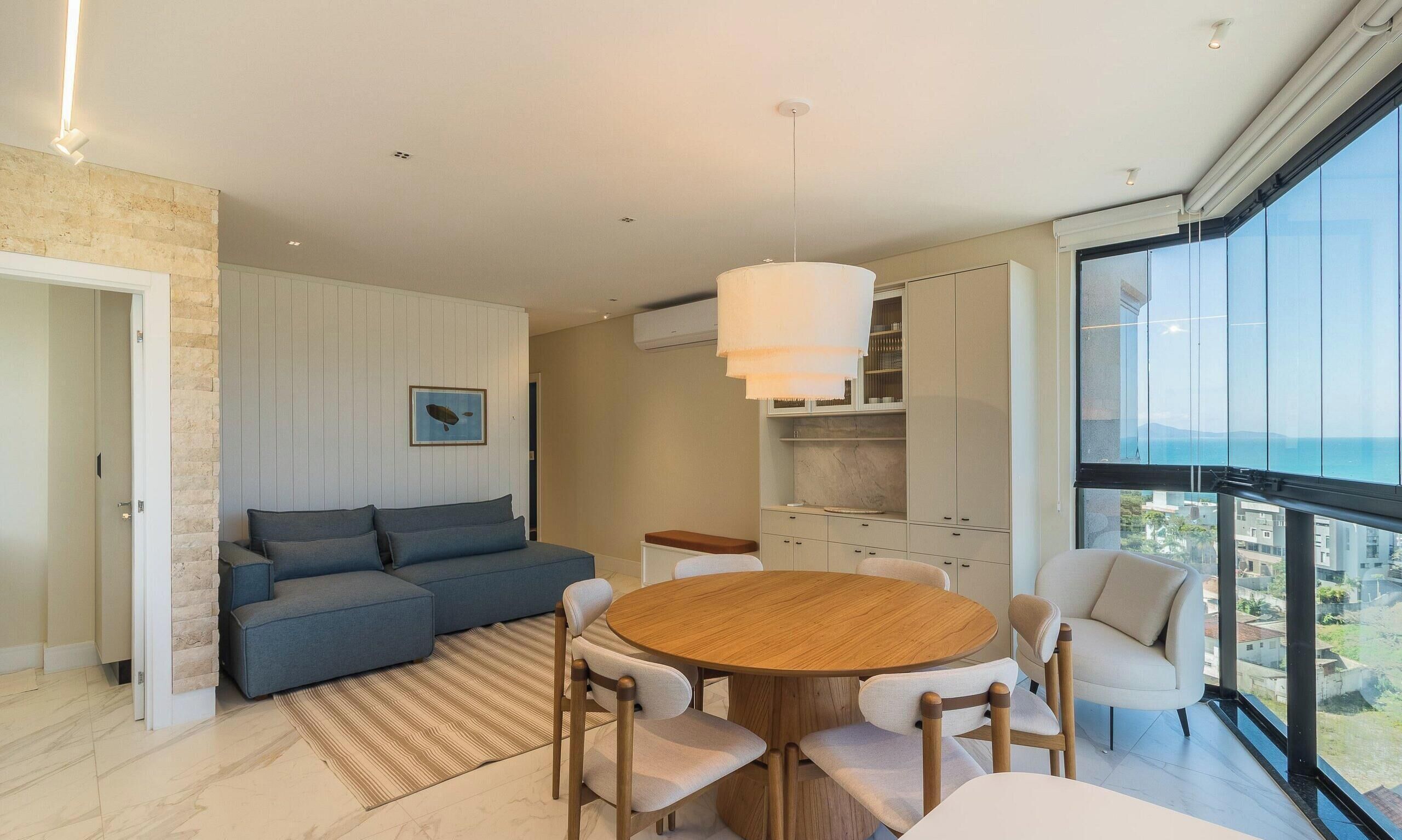 Basic Apartment | Living area