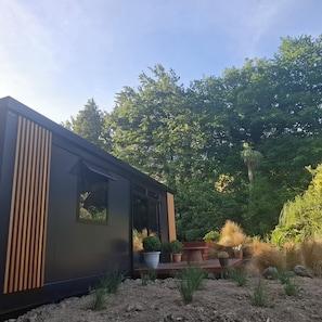 Exterior - Overleigh Eco-Pod (Port Levy)