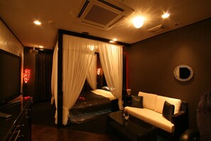 Double Room | Free WiFi - Hotel Festa Qugiella (Okayama)