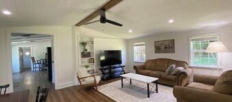 Lovely, quiet and peaceful home located in the country