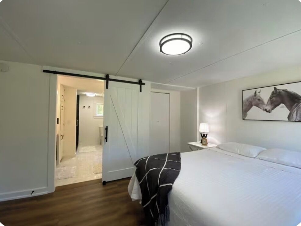 3 habitaciones, tabla de planchar con plancha y wifi gratis 