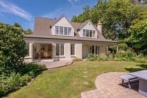 Exterior - The Garden Haven in Fendalton (Christchurch)