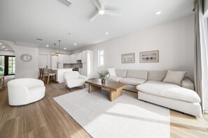 Smart TV, offices, computer monitors