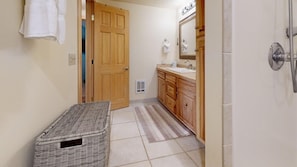 Hair dryer, towels