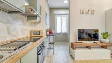Microonde, forno, piano cottura