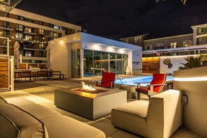 Pool - @ Marbella Lane - Luxury Beachside 2BR (Long Beach)