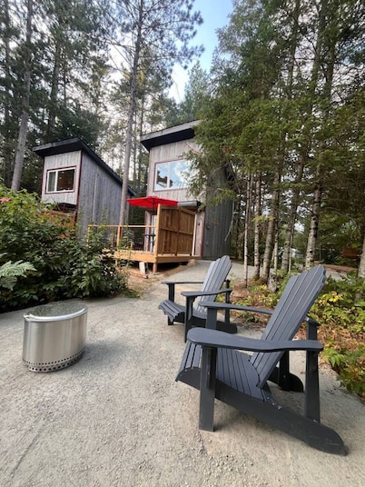 Moose Cabin; cozy cottage on Oxtongue River