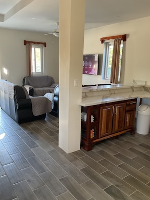 Living area - Hidden Treasure Vacation Home (Caye Caulker)