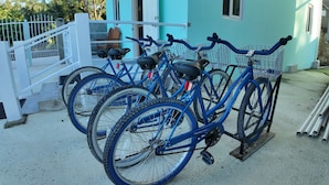 Bicycling - Hidden Treasure Vacation Home (Caye Caulker)
