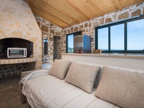 Internet - Schöne Steinvilla Divino mit Pool und Ausblick by Interhome (Split/Žrnovnica)