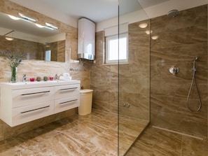 Towels - in Stobreč mit privatem Pool by Interhome (Split/Stobreč)