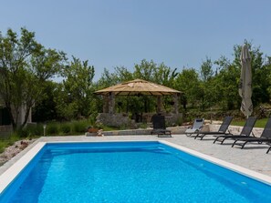 Pool - Historische Steinvilla Heaven für 11 Personen by Interhome (Gornje Postinje)