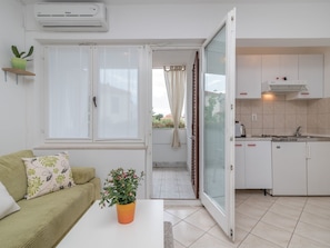 Living area - Voll ausgestattete Wohnung mit zwei Schlafzimmern und Balkon by Interhome (Trogir/Okrug Donji)