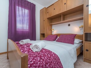 Internet - Apartment mit zwei Schlafzimmern und eigenem Balkon by Interhome (Trogir/Okrug Donji)