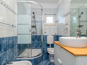 Towels - Wohnung Anita mit großem Balkon und Meerblick by Interhome (Trogir/Arbanija)