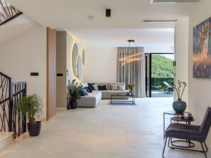 Interior - Luxuriöse Villa mit Infinity-Außenpool by Interhome (Marina)