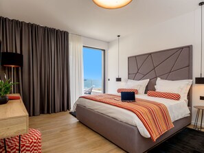 4 bedrooms, Internet - Luxuriöse Villa mit Innenpool by Interhome (Marina)