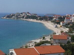 Beach - in Sevid mit privatem Parkplatz by Interhome (Marina)