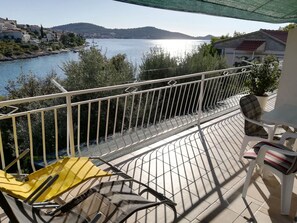 Property grounds - Appartement mit überdachter Terrasse by Interhome (Podorljak)