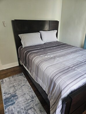 Fer et planche à repasser, Wi-Fi, draps fournis