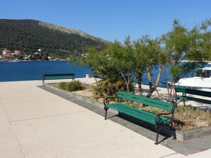 Property grounds - für 4 Personen  + 2 Kinder ca. 100 m² in Grebastica, Dalmatien (Gespanscha by Interhome (Grebaštica)
