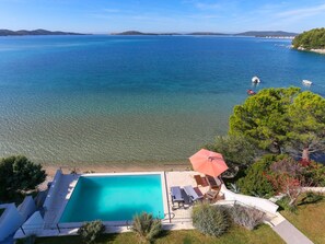 Pool - am Strand by Interhome (Brodarica/Žaborić)