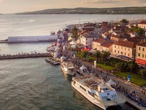 Marina - Moderne Strandwohnung in zentraler Lage by Interhome (Biograd na Moru)
