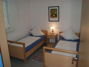 Internet - für vier Personen mit Terrasse im Erdgeschoss by Interhome (Pašman/Neviđane)