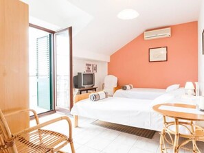 Internet - Wohnung in Preko mit Terrasse und Grill by Interhome (Ugljan/Preko)