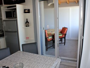 Interior - mit Blick auf das Wasser by Interhome (Zaton)