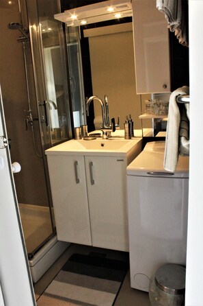 Towels - mit Blick auf das Wasser by Interhome (Zaton)