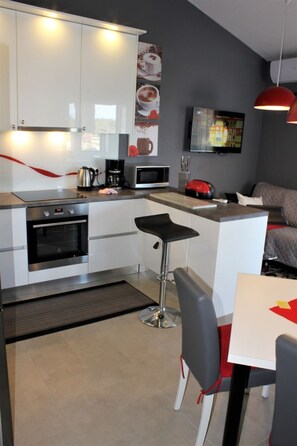 Fridge, microwave, oven, dishwasher - Elite-Suite Wohnung by Interhome (Zaton)