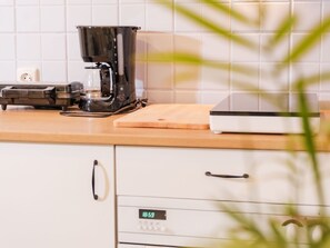 Fridge, oven, dishwasher, cookware/dishes/utensils - Mediterranes Haus mit privatem Garten und Pool by Interhome (Drivenik)