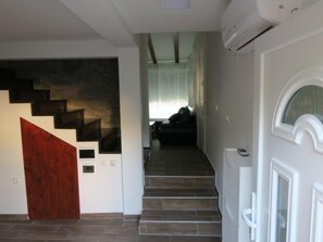 Interior - Renoviertes Ferienhaus in Baska mit Terrasse by Interhome (Krk/Baška)