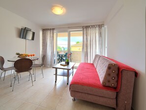 TV, fireplace - Wohnung A3 im ersten Stock by Interhome (Krk/Šilo)