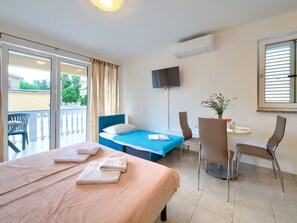 Internet - Studio-Apartment A6 im Erdgeschoss by Interhome (Krk/Šilo)