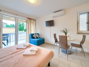 Internet - Studio-Apartment A6 im Erdgeschoss by Interhome (Krk/Šilo)