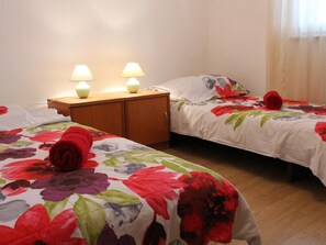 Internet - Apartment Fuma in Pinezići mit Privatem Balkon by Interhome (Divsici)