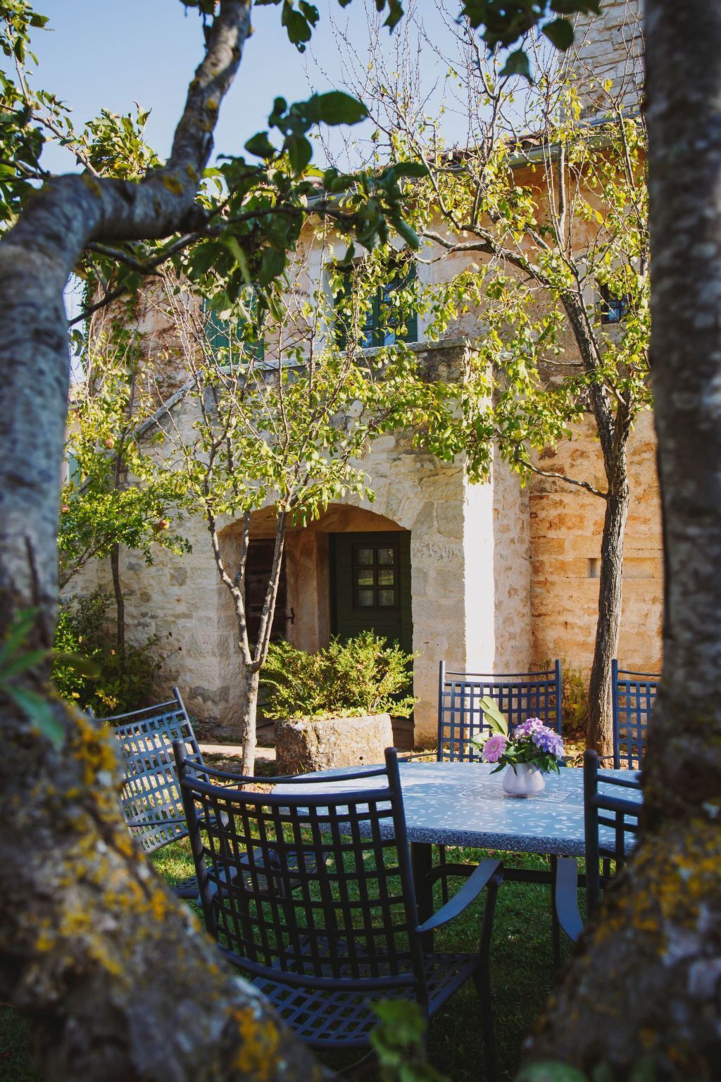 屋外ダイニングエリア