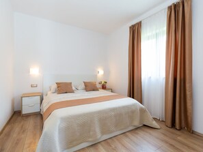 Internet - Modernes Apartment mit Balkon und Gemeinschaftsgarten am Waldrand by Interhome (Dracevac)